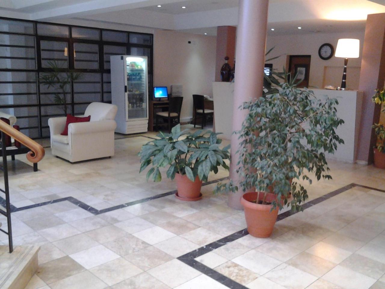 Hotel Lazaro Villa Mercedes Kültér fotó